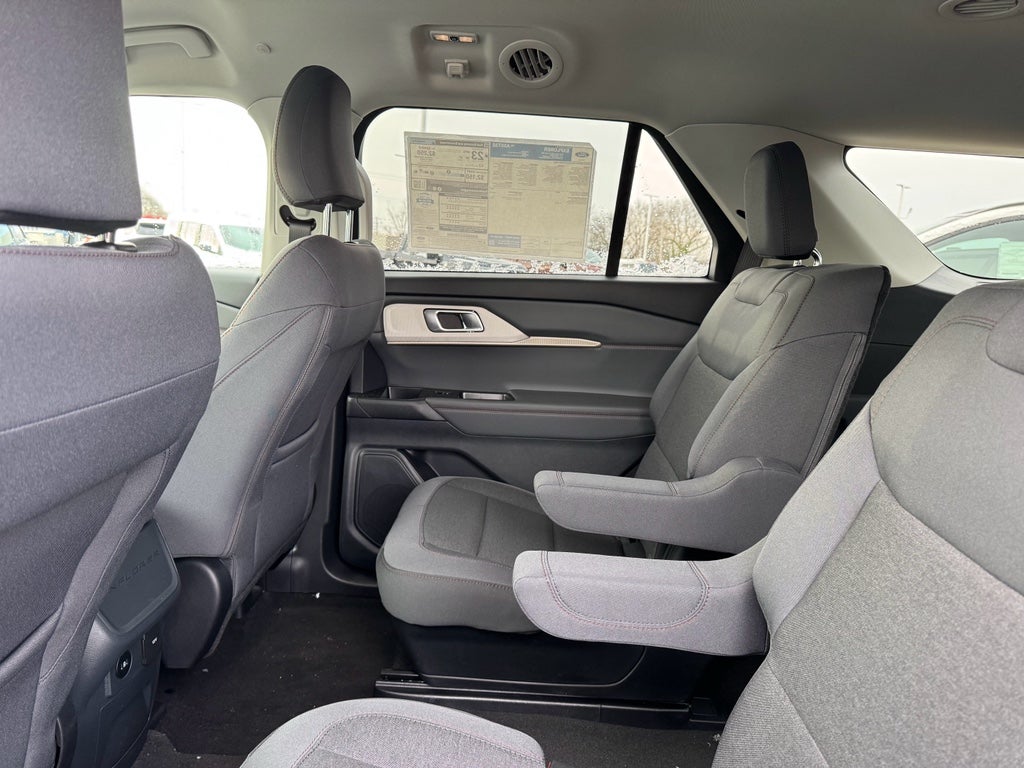 2026 Ford Explorer Active AWD