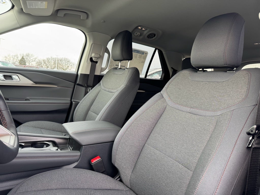 2026 Ford Explorer Active AWD