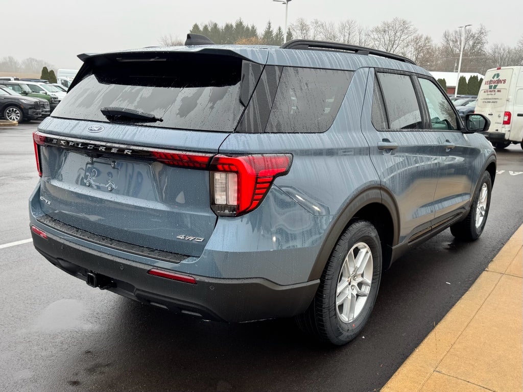 2026 Ford Explorer Active AWD