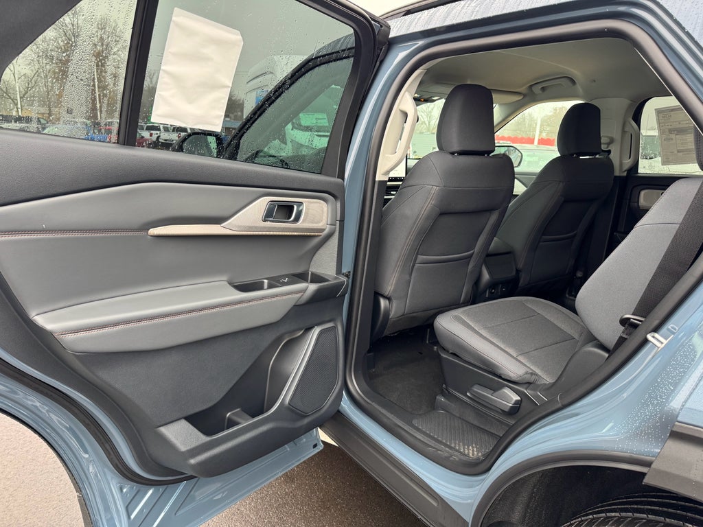 2026 Ford Explorer Active AWD