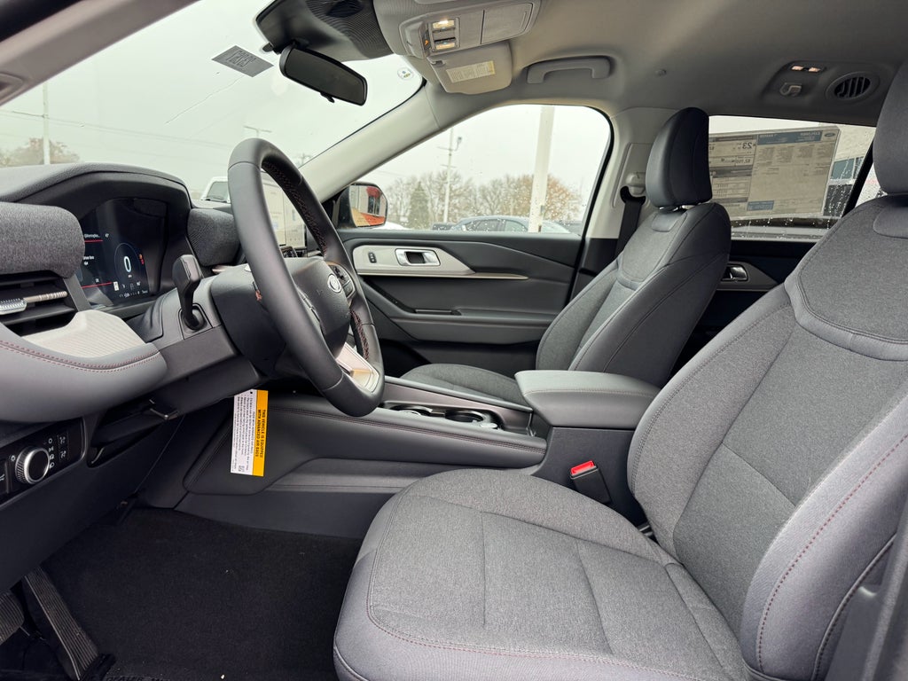 2026 Ford Explorer Active AWD