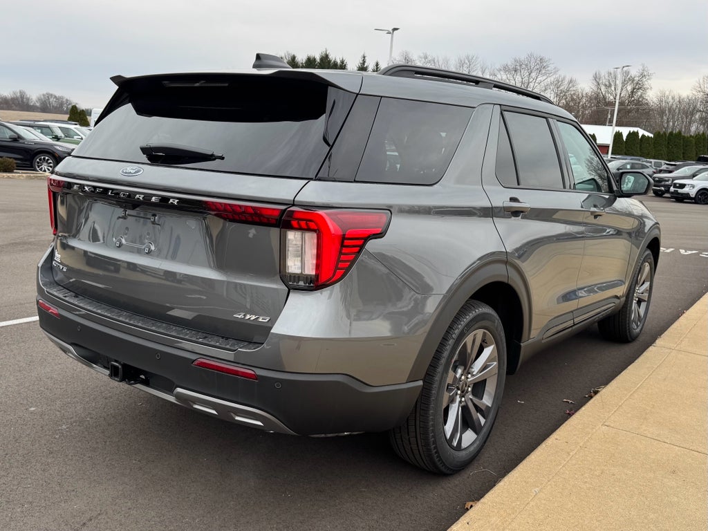 2026 Ford Explorer Active AWD
