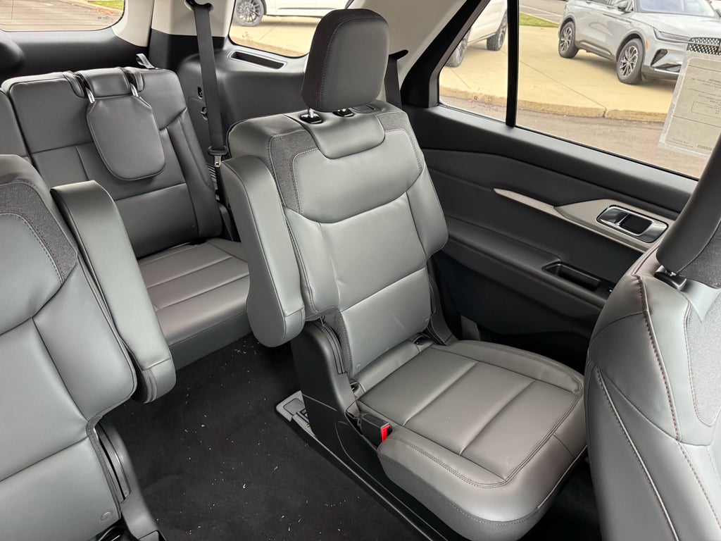 2026 Ford Explorer Active AWD