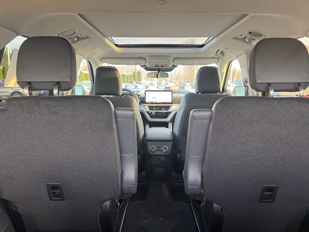 2026 Ford Explorer Active AWD