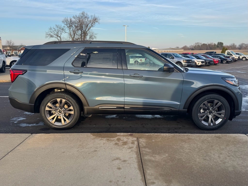 2026 Ford Explorer Active AWD