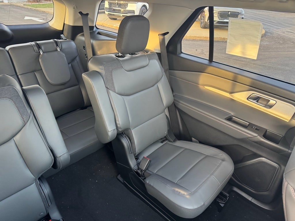 2026 Ford Explorer Active AWD