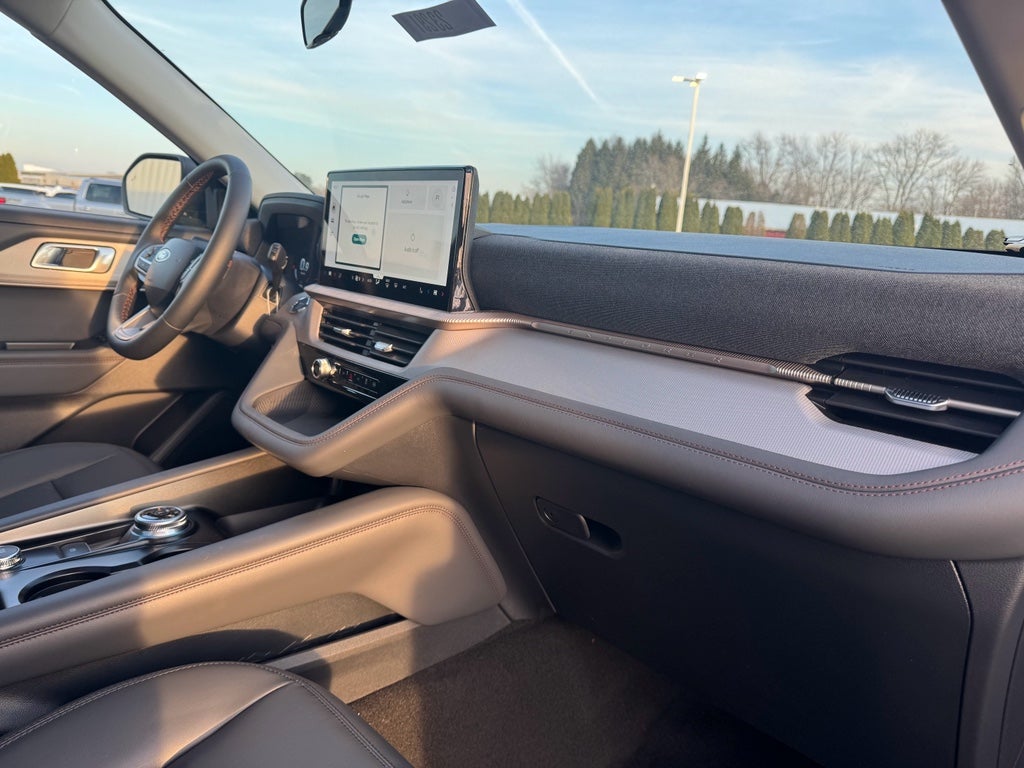 2026 Ford Explorer Active AWD