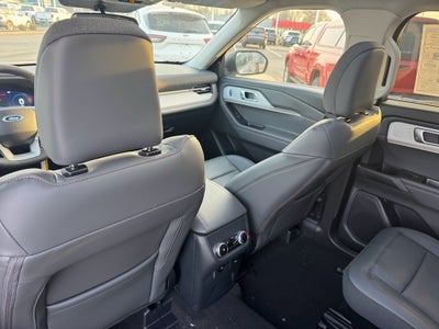 2026 Ford Explorer Active AWD