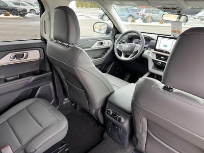 2026 Ford Explorer Active w/200A Pkg