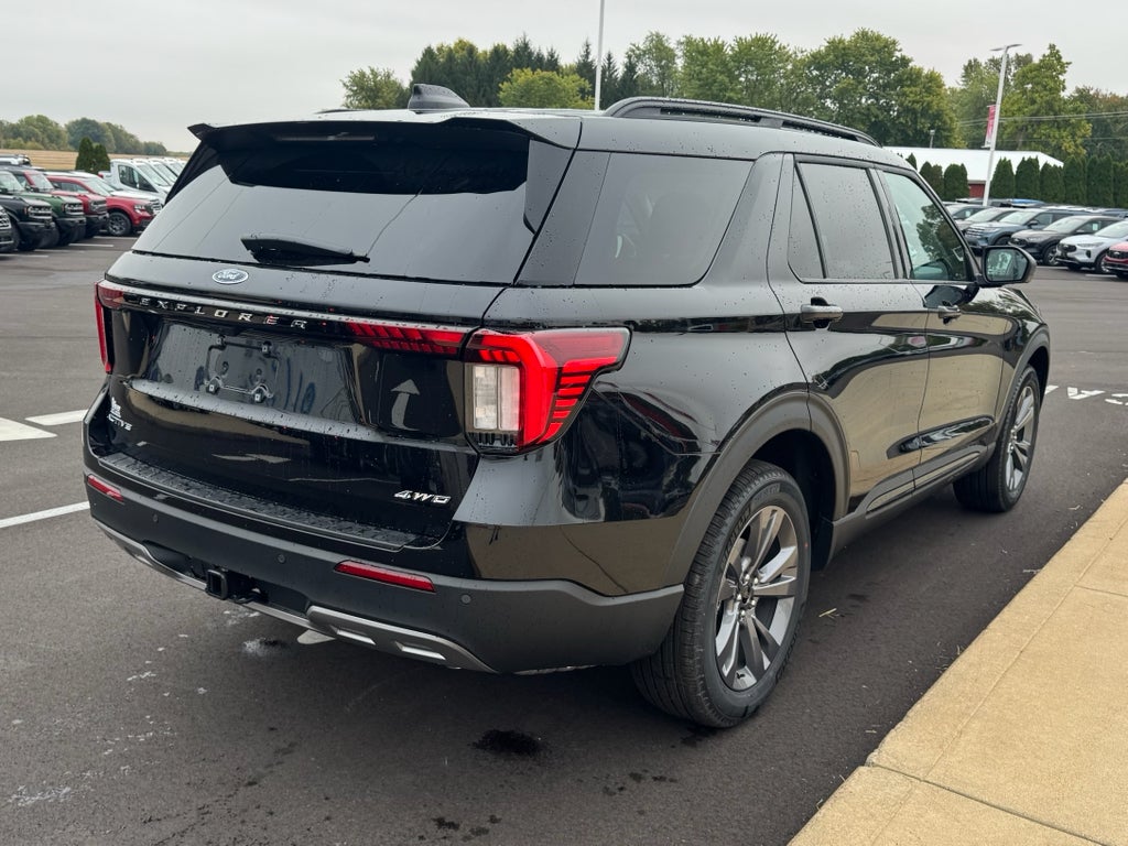 2026 Ford Explorer Active AWD