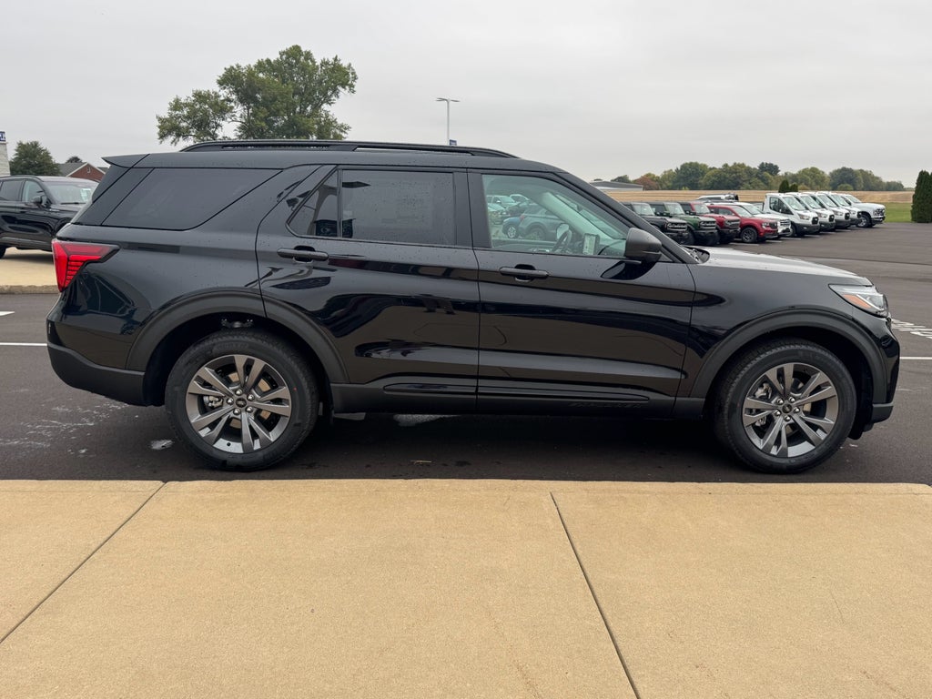 2026 Ford Explorer Active AWD