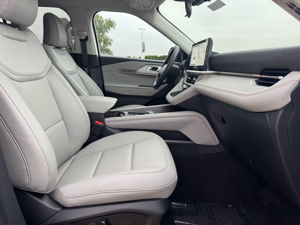 2026 Ford Explorer Active AWD