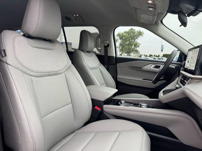 2026 Ford Explorer Active AWD