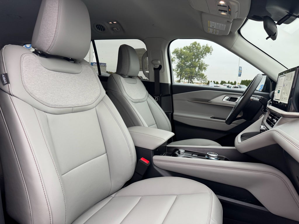 2026 Ford Explorer Active AWD