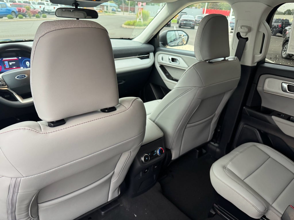 2026 Ford Explorer Active AWD