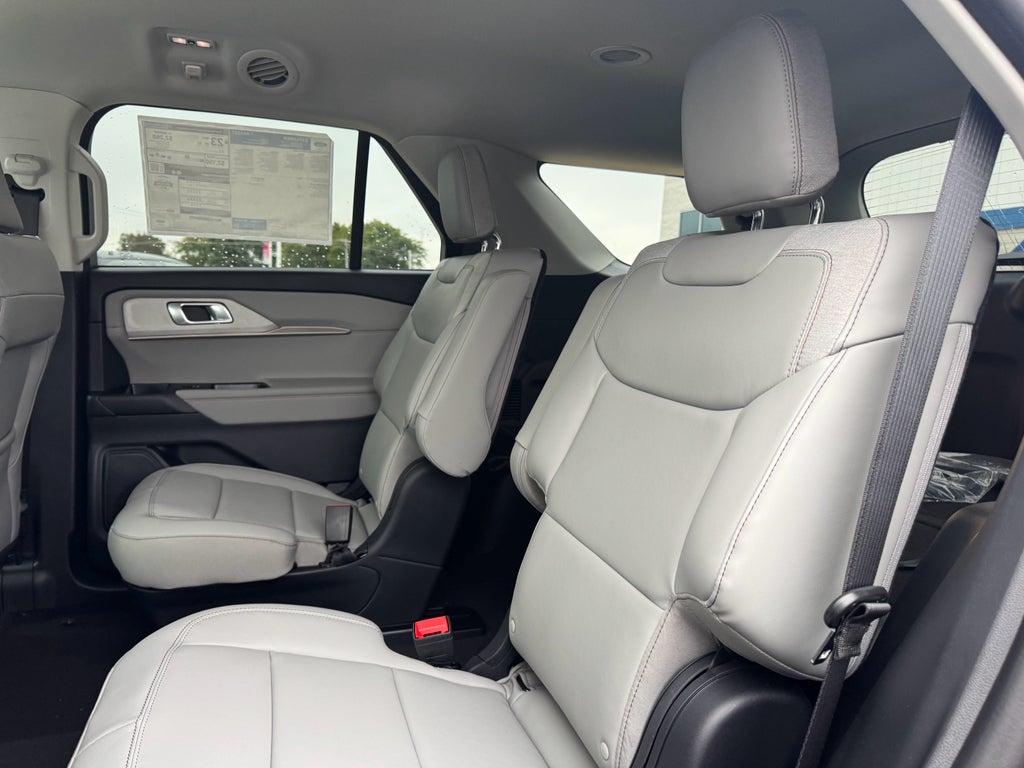 2026 Ford Explorer Active AWD