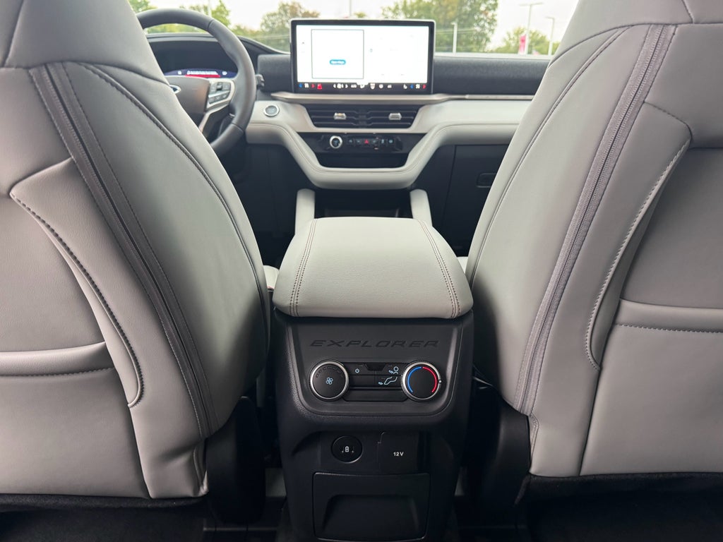 2026 Ford Explorer Active AWD