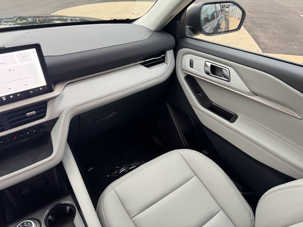 2026 Ford Explorer Active AWD