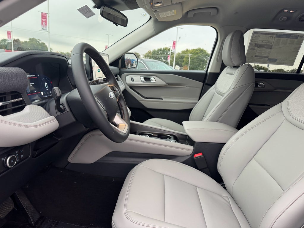 2026 Ford Explorer Active AWD