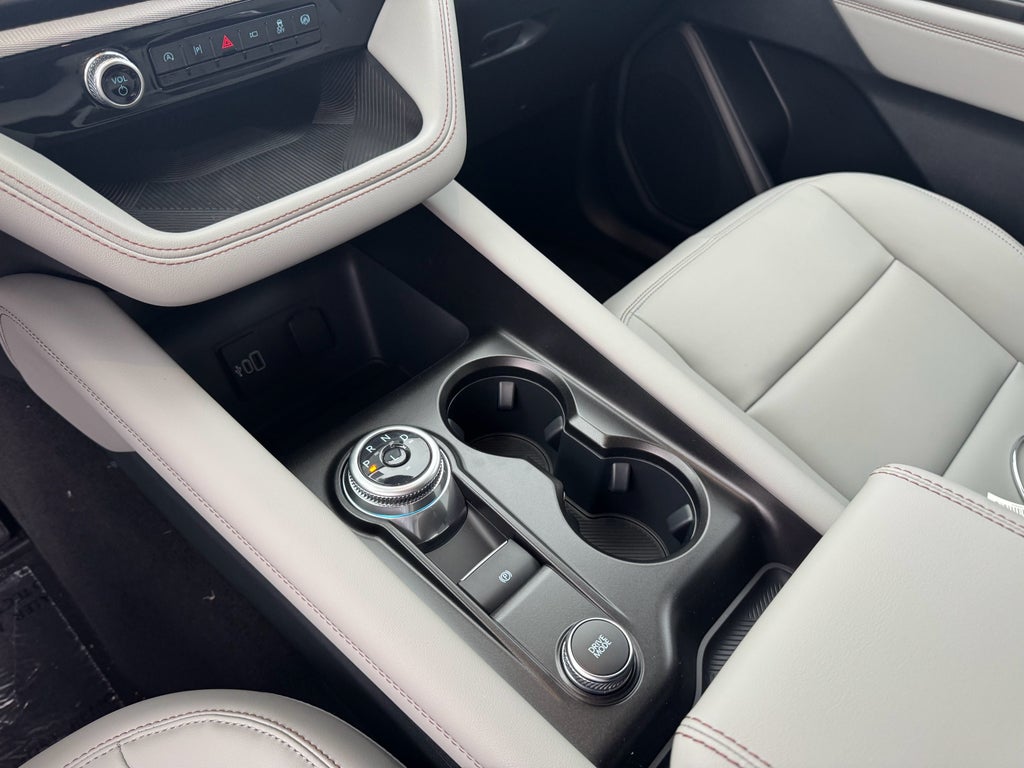 2026 Ford Explorer Active AWD