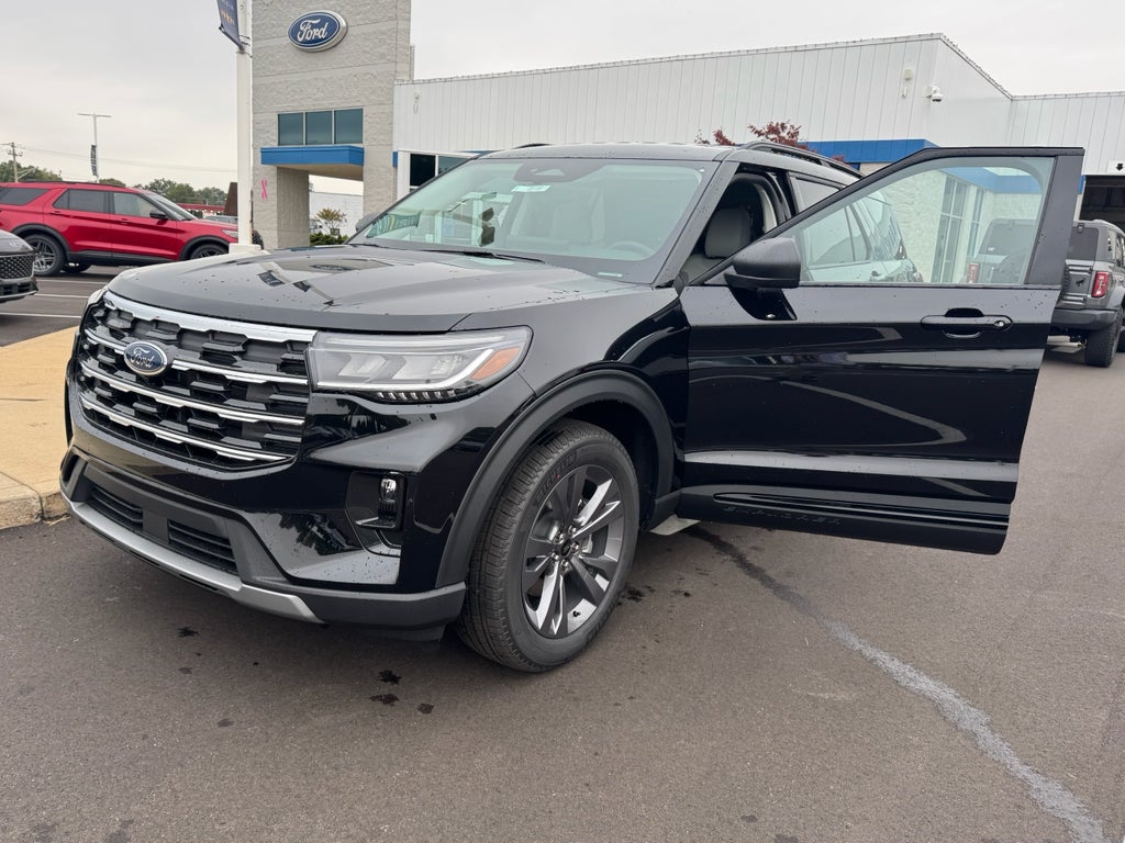 2026 Ford Explorer Active AWD