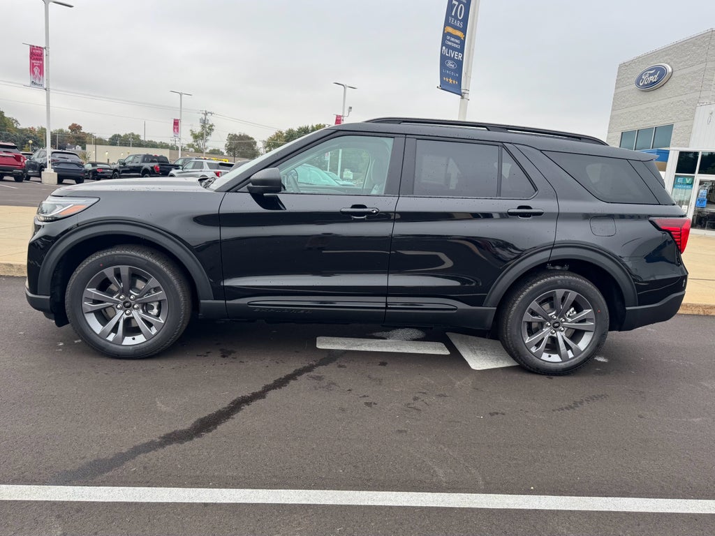2026 Ford Explorer Active AWD