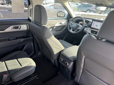 2026 Ford Explorer Active AWD