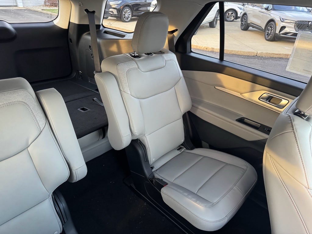 2026 Ford Explorer Active AWD