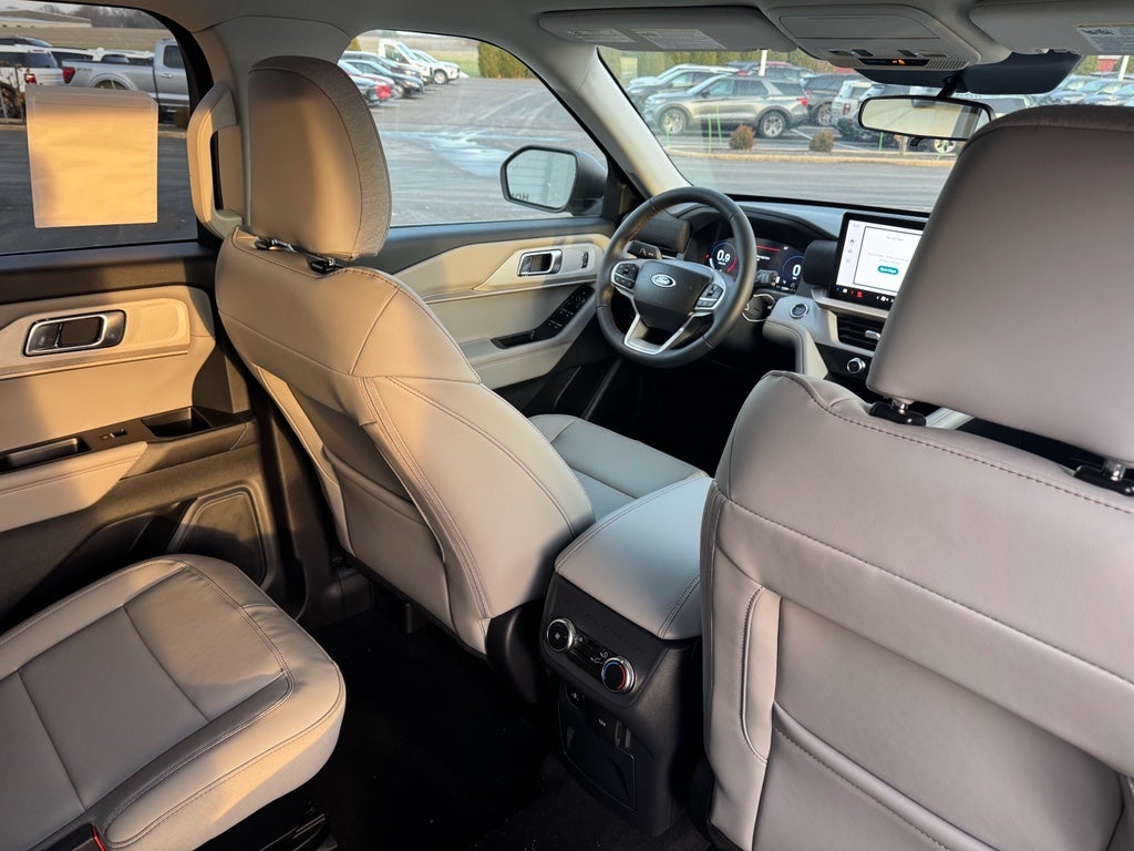 2026 Ford Explorer Active AWD