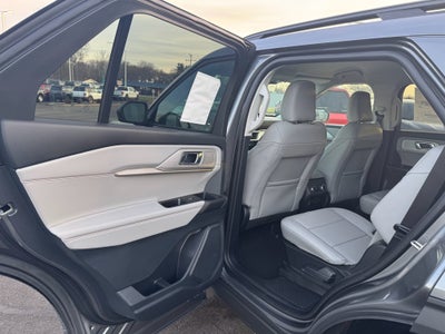 2026 Ford Explorer Active AWD