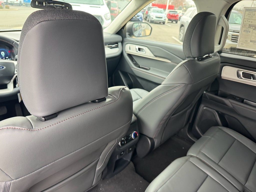 2026 Ford Explorer Active AWD