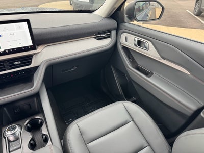 2026 Ford Explorer Active AWD