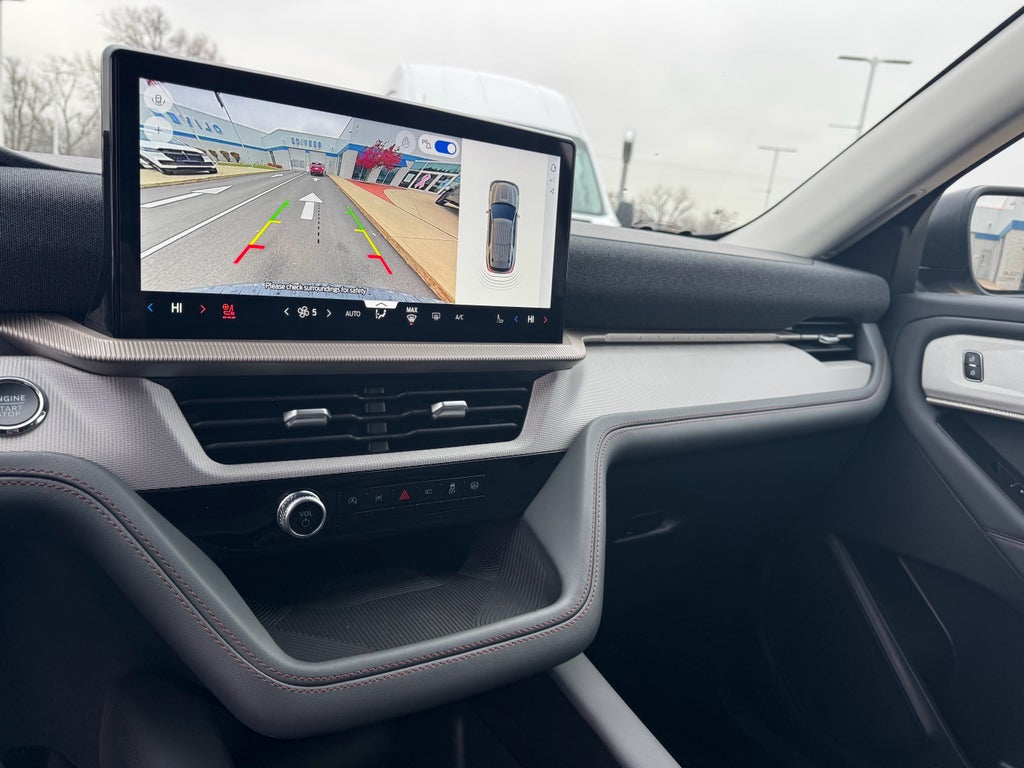 2026 Ford Explorer Active AWD