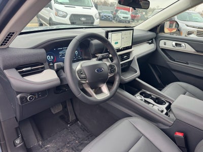 2026 Ford Explorer Active AWD