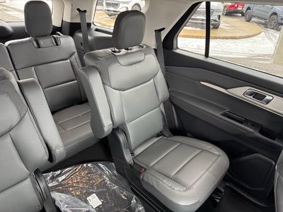 2026 Ford Explorer Active AWD