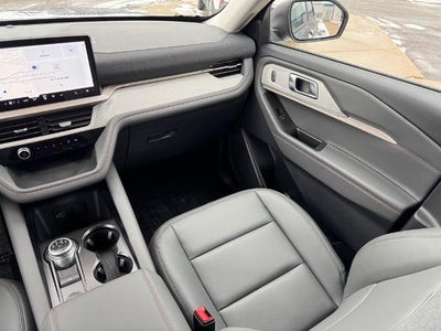 2026 Ford Explorer Active AWD