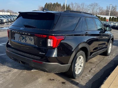2026 Ford Explorer Active AWD