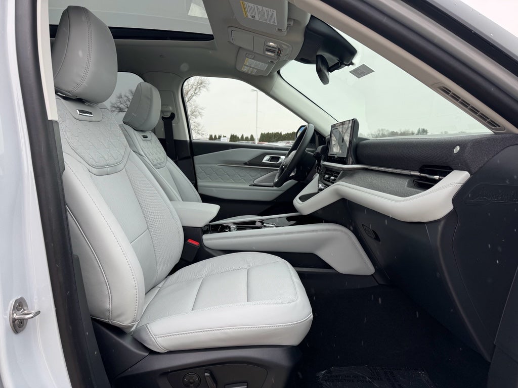 2026 Ford Explorer Platinum 4WD