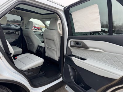 2026 Ford Explorer Platinum 4WD