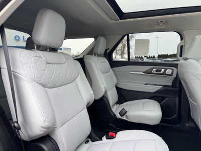 2026 Ford Explorer Platinum 4WD