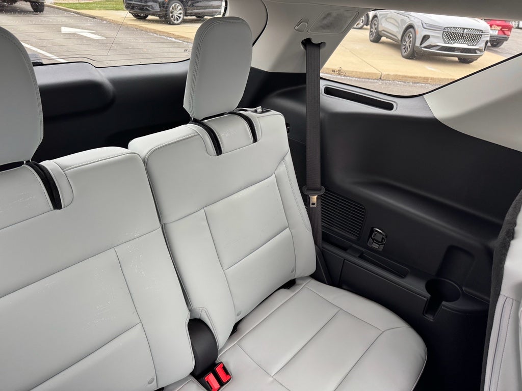 2026 Ford Explorer Platinum 4WD