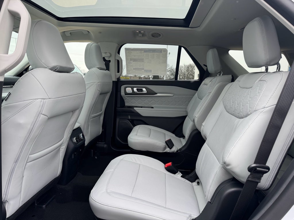 2026 Ford Explorer Platinum 4WD