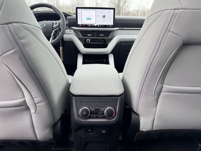 2026 Ford Explorer Platinum 4WD