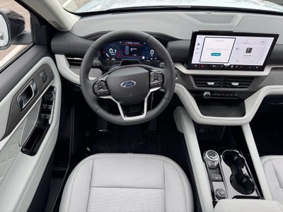 2026 Ford Explorer Platinum 4WD