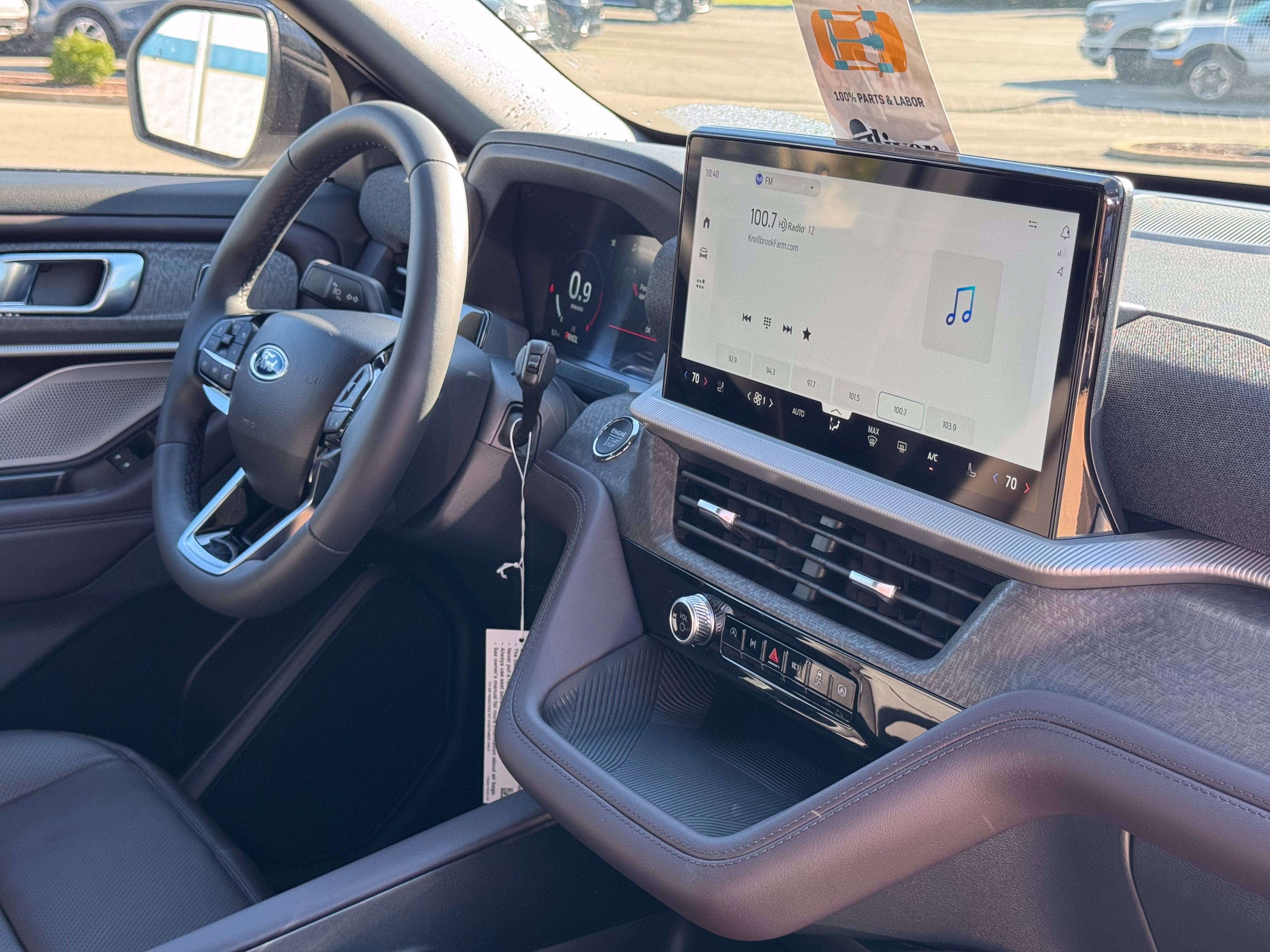 2027 Ford Explorer Platinum