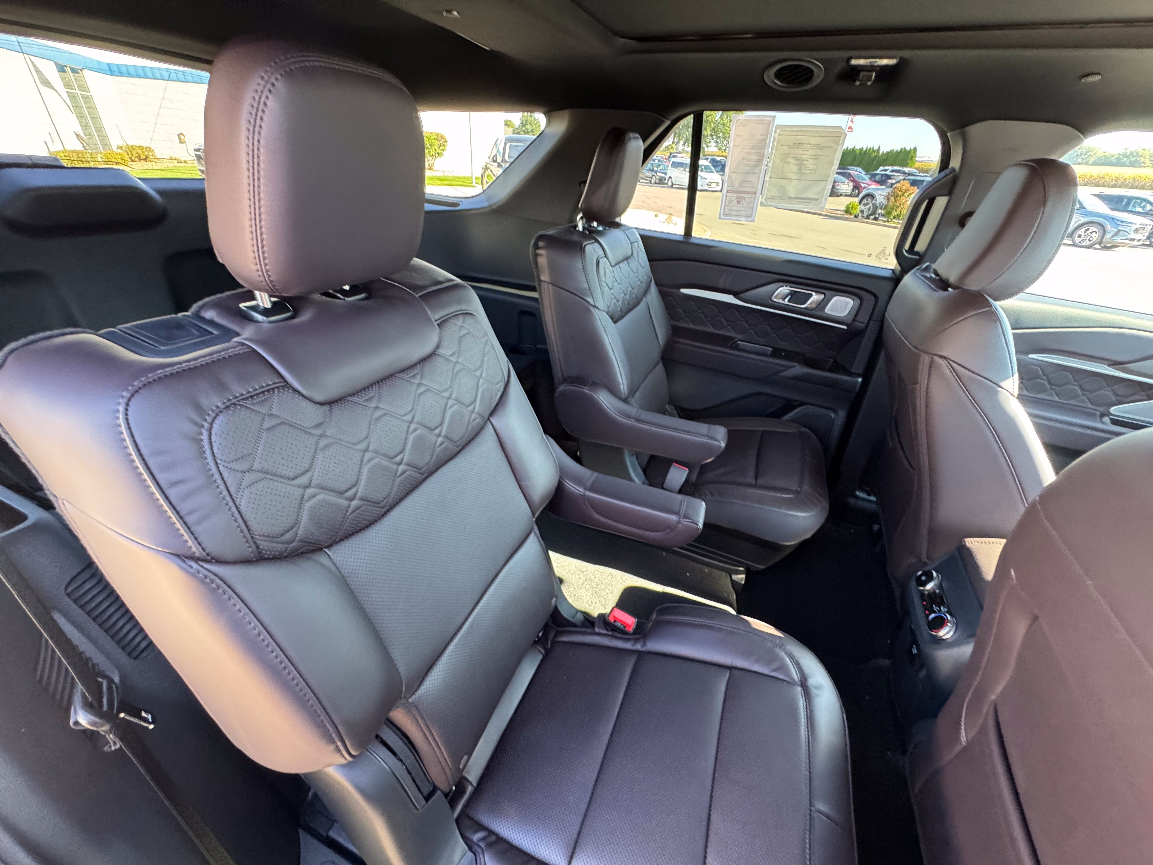 2027 Ford Explorer Platinum