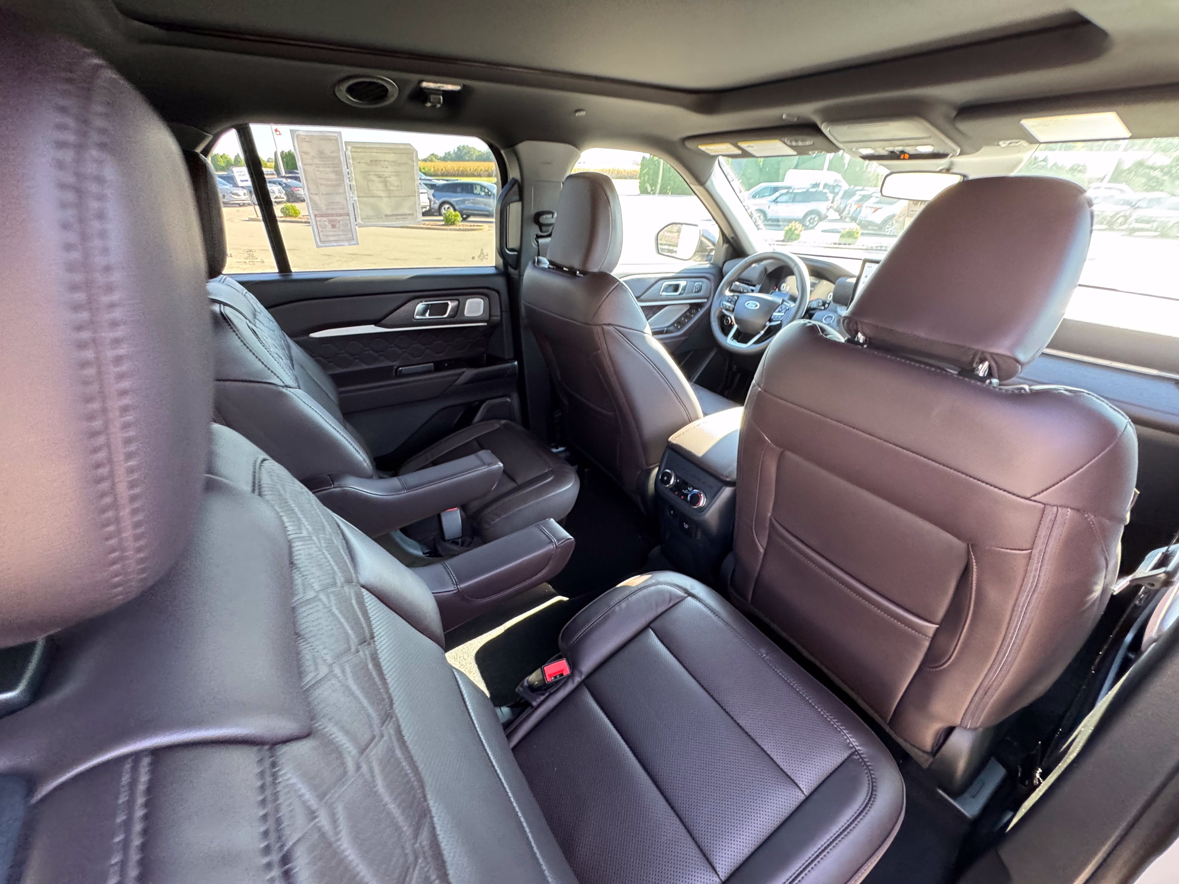 2027 Ford Explorer Platinum
