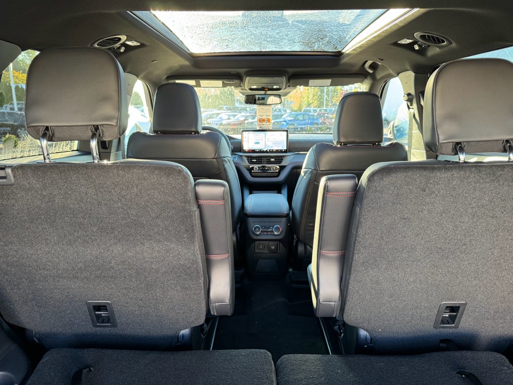 2026 Ford Explorer ST-Line 4WD