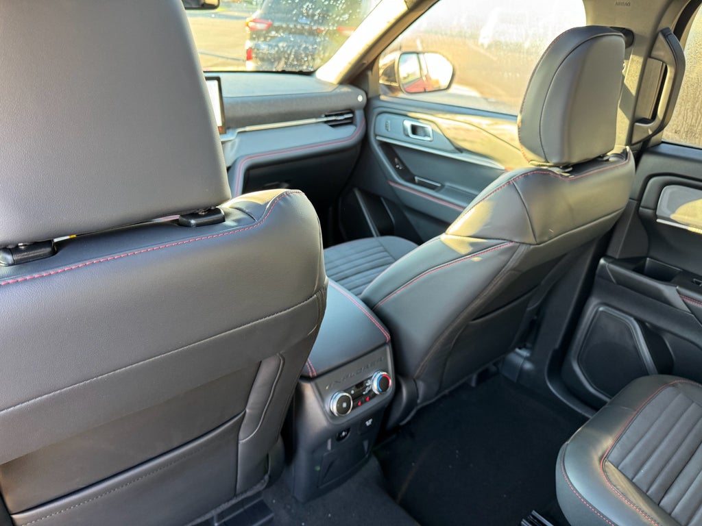 2026 Ford Explorer ST-Line 4WD