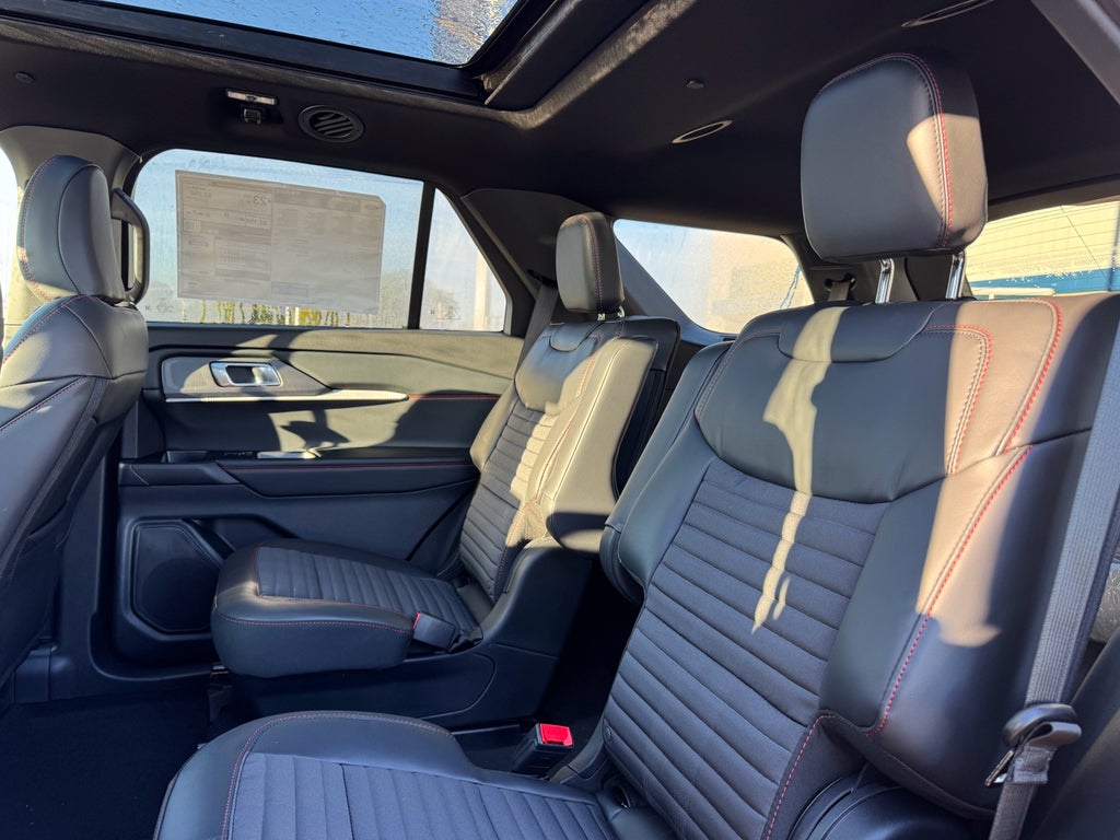 2026 Ford Explorer ST-Line 4WD